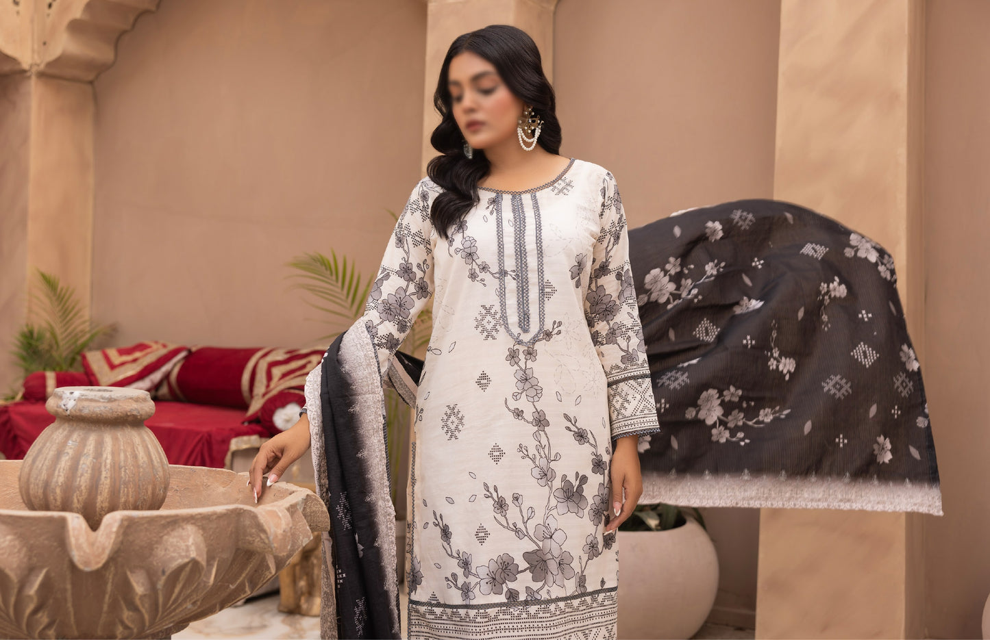 3pc Doriya Embroided Lawn Collection 2025