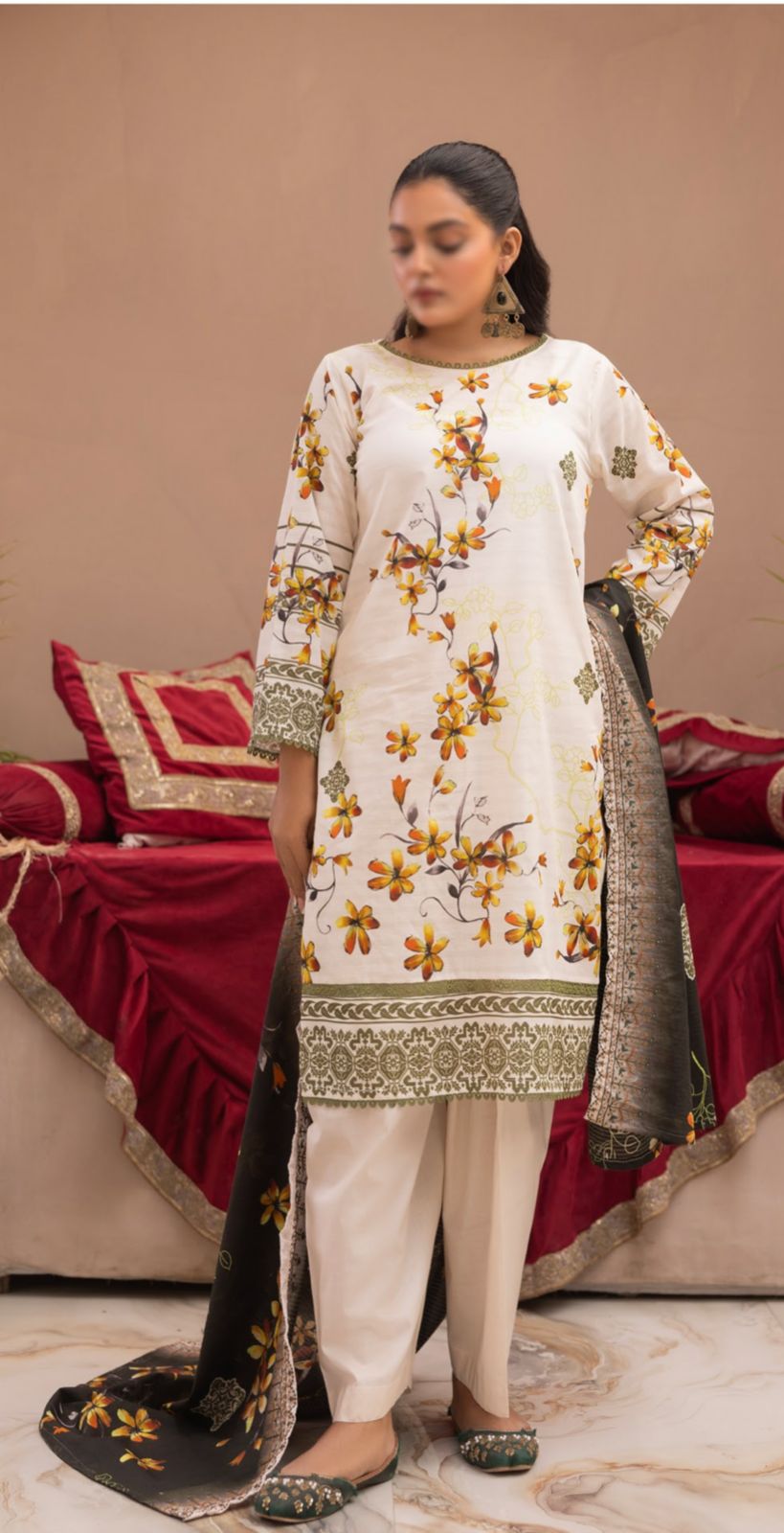 Doriya Printed Embroided Lawn Collection By mahnoosh