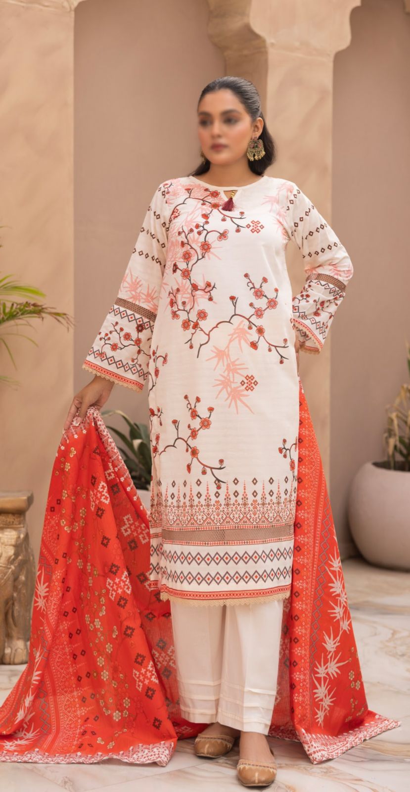 Doriya Printed Embroided Lawn Collection By mahnoosh